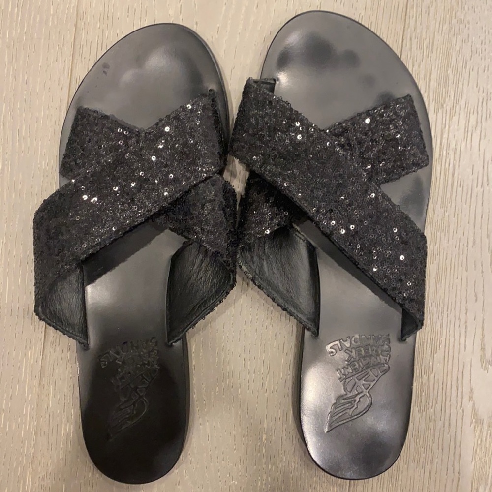Ancient Greek Thais black sandals